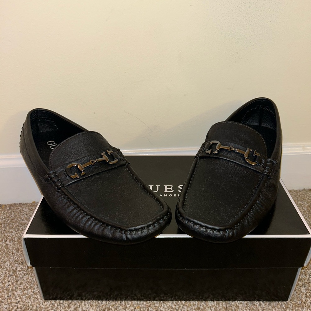 GUESS MEN’S SIZE 10 LOAFERS BRAND NEW NEVER WORN